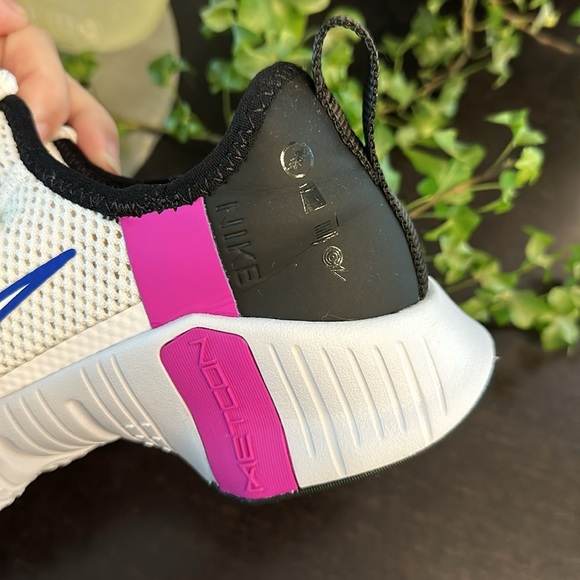 Nike Free Metcon 3 Flash Tennis Shoes - Picture 10 of 13